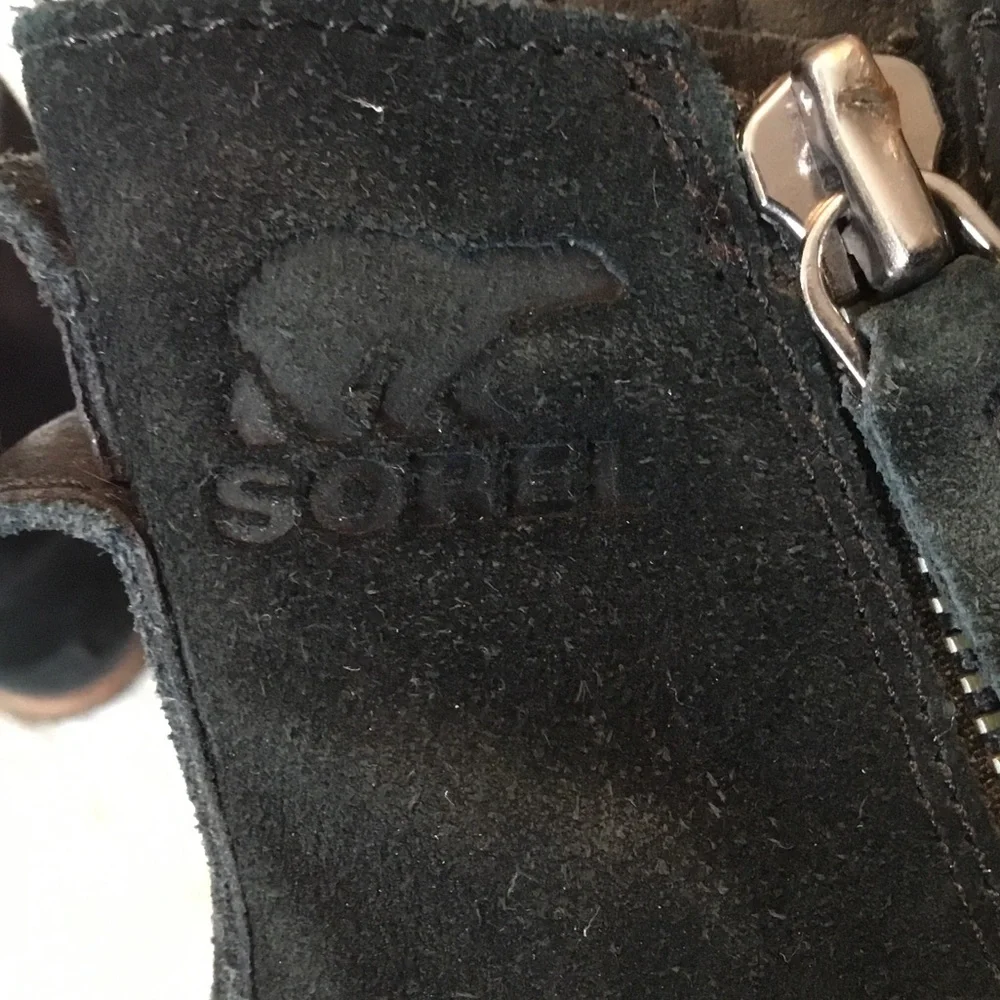 Sorel Emelie Black Suede Waterproof Zip Booties - Size 5